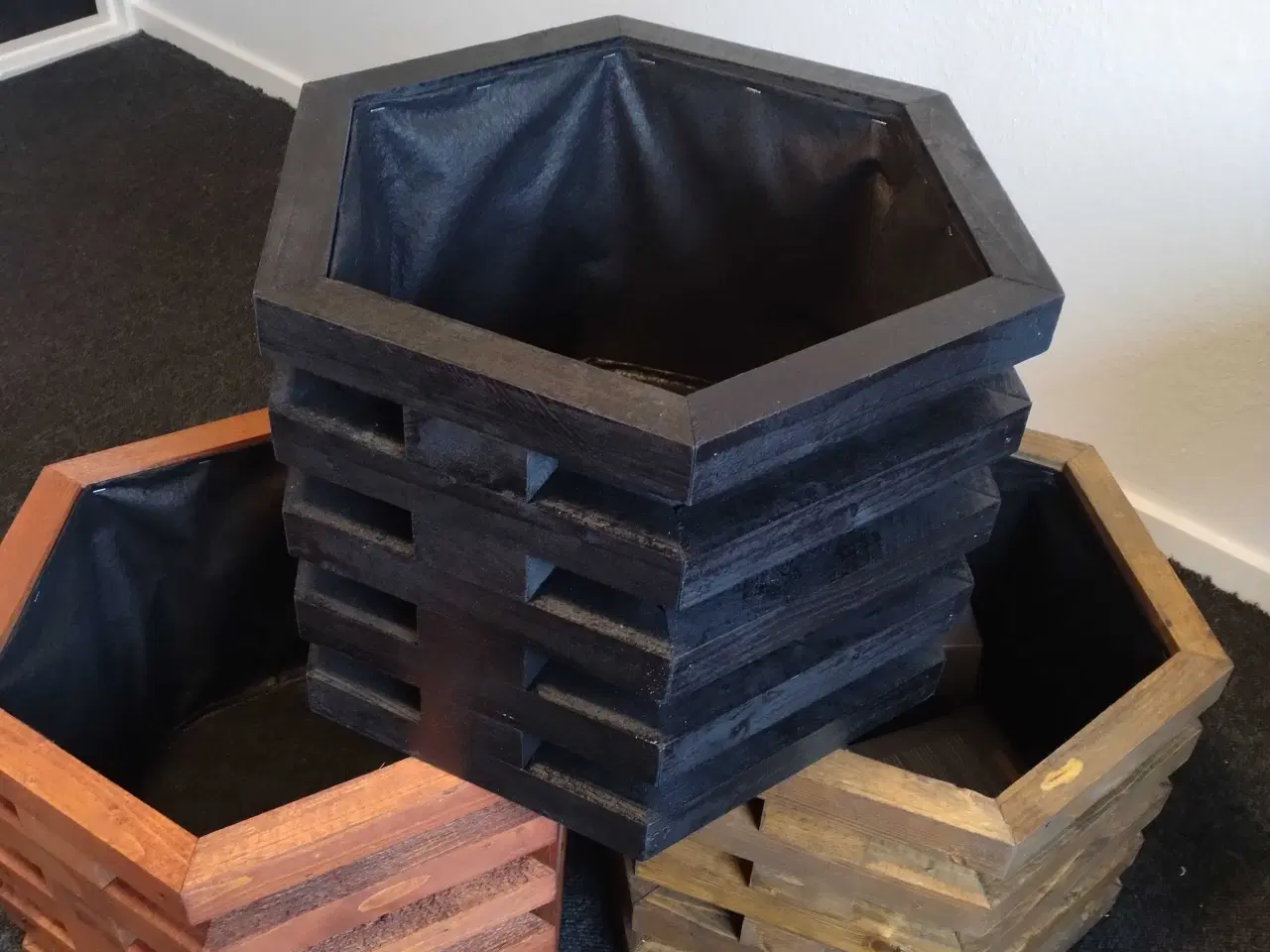 Billede 5 - Tralle Jan. Bænke og andet.