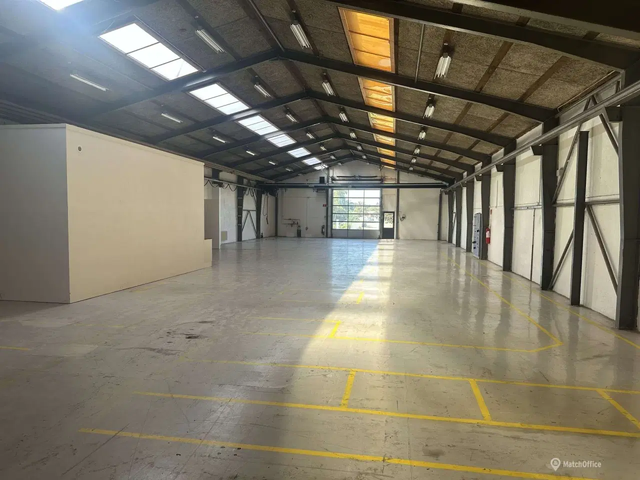 Billede 4 - Velbeliggende industriejendom i Vejen udlejes!