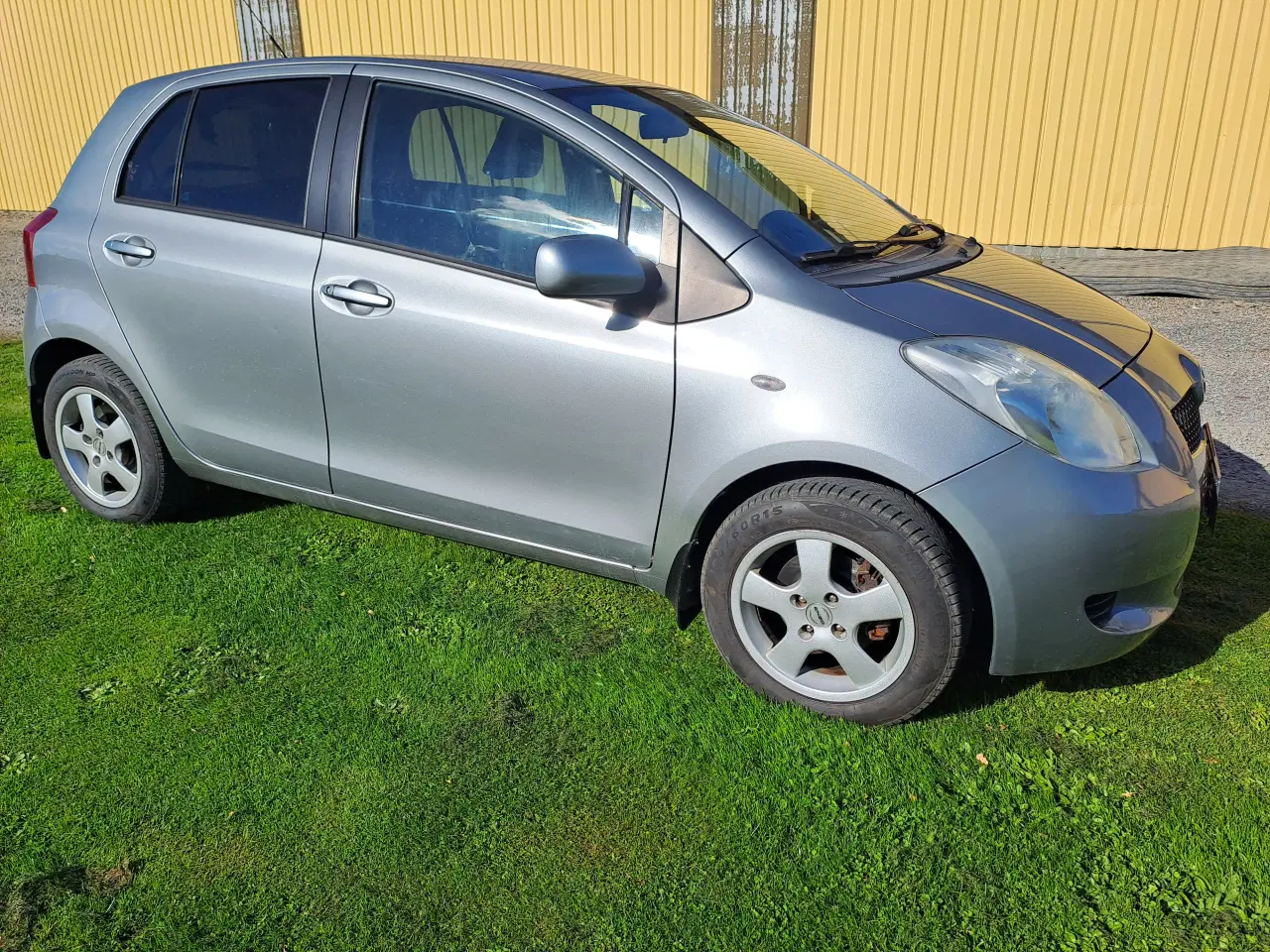 Billede 1 - Toyota yaris 2006 NYSYNET