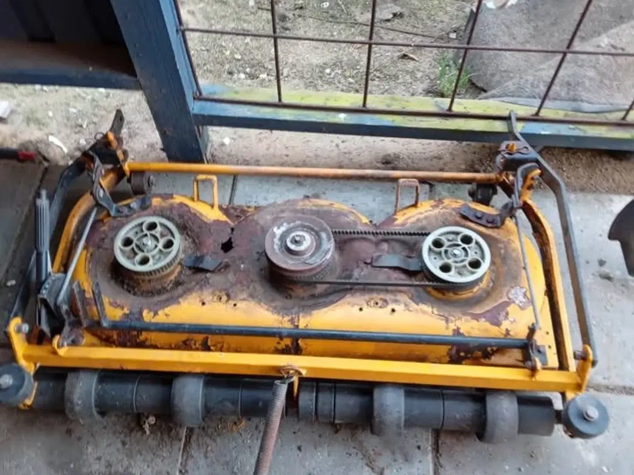 Billede 1 - Stiga klippebord 105cm komplet 