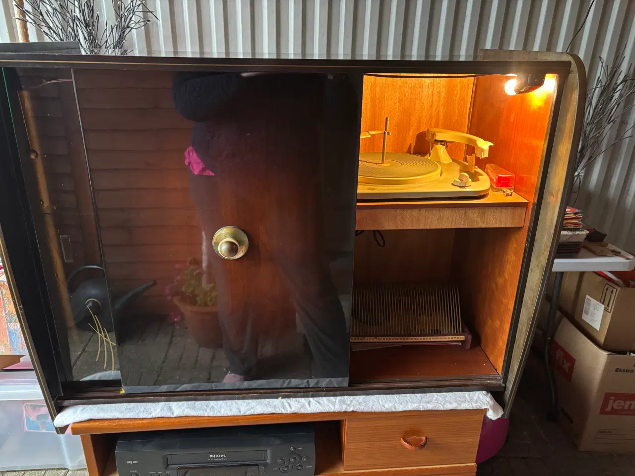 Billede 3 - Radiogrammofonbarskab med lys og grammofonplader