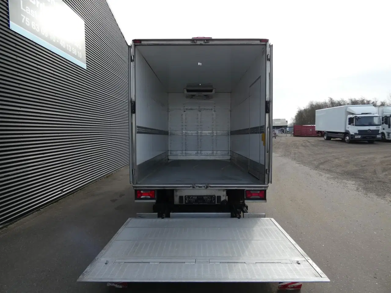 Billede 9 - Iveco Daily 35S18 Køle - Frysebil 3,0 D 180HK Ladv./Chas. Aut.