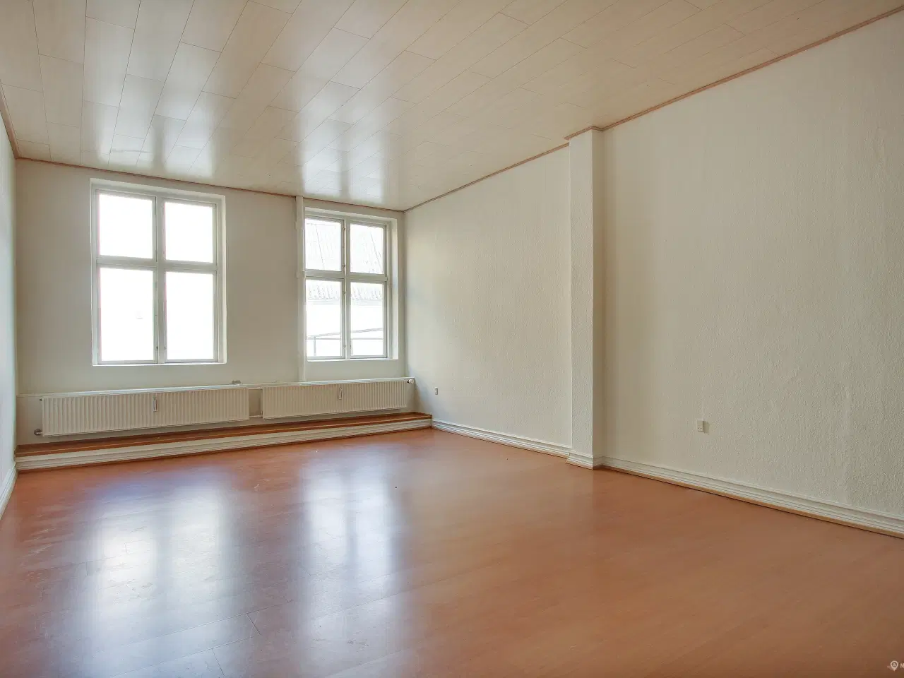 Billede 2 - Kontor/klinik i centrum - kan udvides. Se prisen!