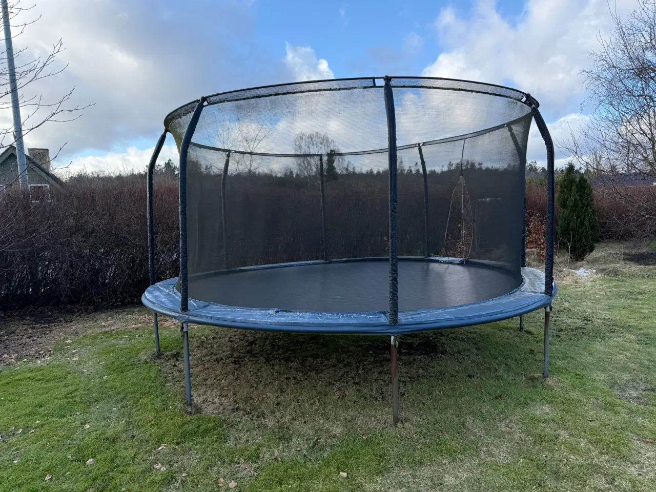 Billede 1 - Trampolin gratis