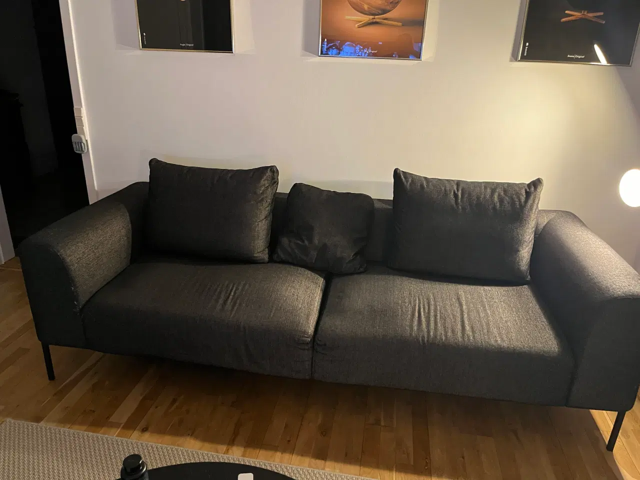 Billede 1 - Gratis - mørk stof sofa