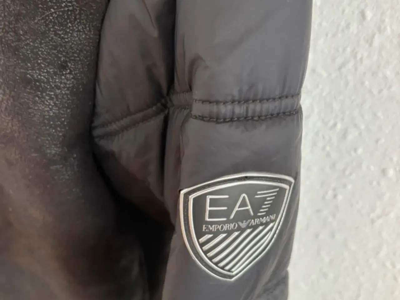 Billede 4 - Armani EA7 jakke i sort til mænd