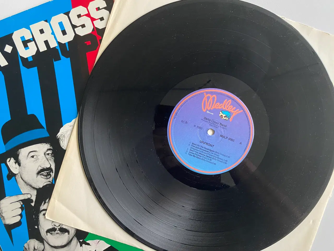 Billede 2 - LP. Delta Cross Band* ‎– Up Front