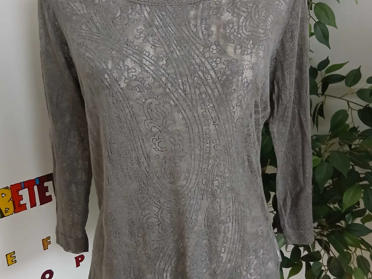 Billede 1 - Top. Cream. Large/40