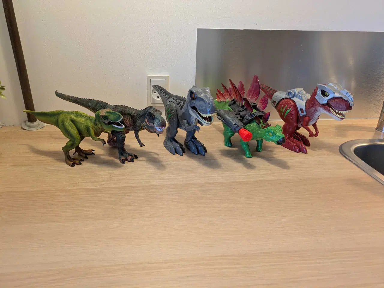 Billede 1 - Forskellige dinosaurer med og uden lyd
