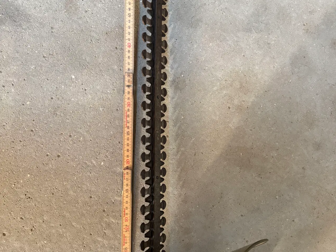 Billede 2 - Bosch PHS 46 G Hækkeklipper