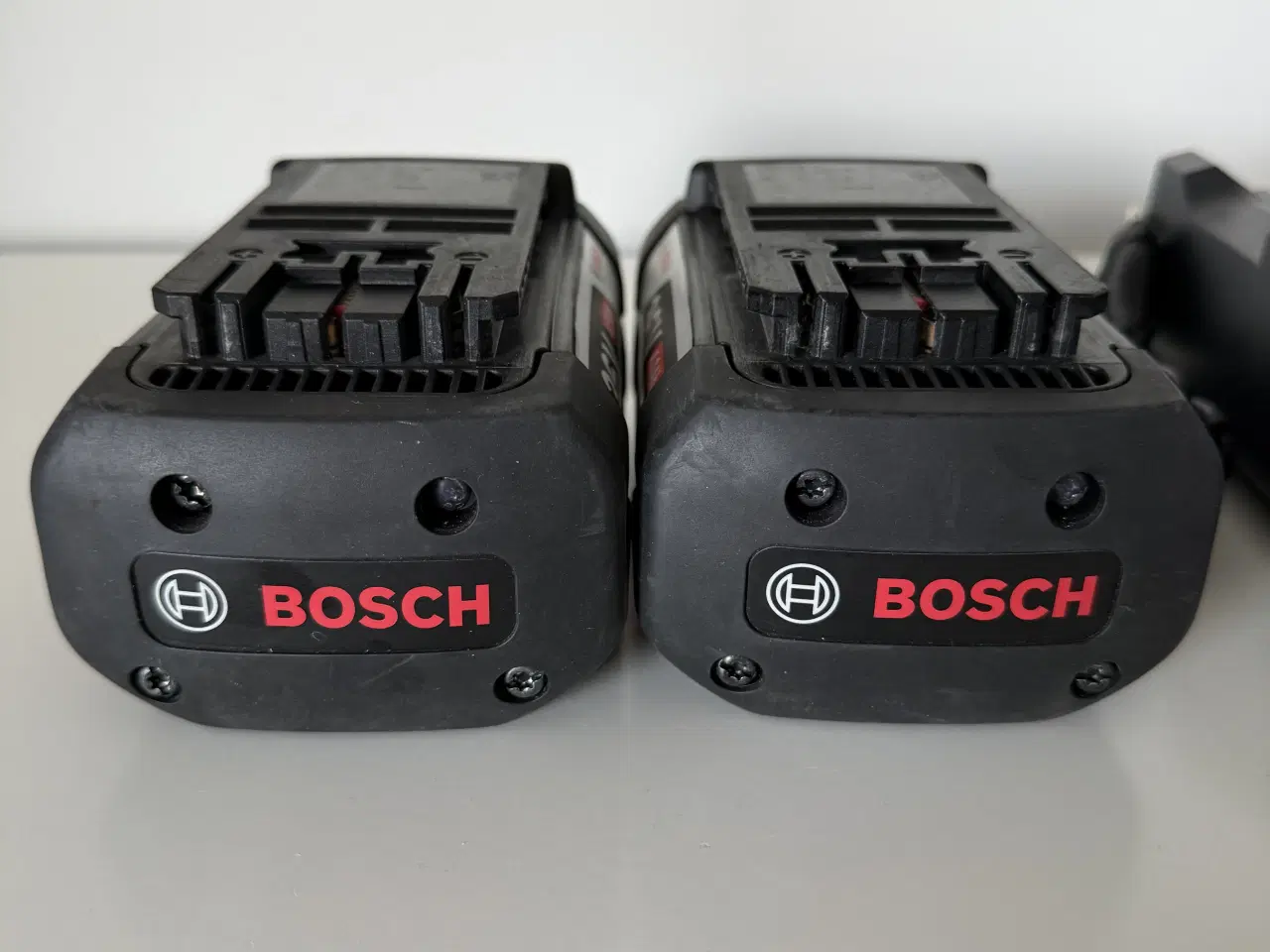 Billede 13 - 2 X Bosch 36V 4,0 Ah batteri og lader.