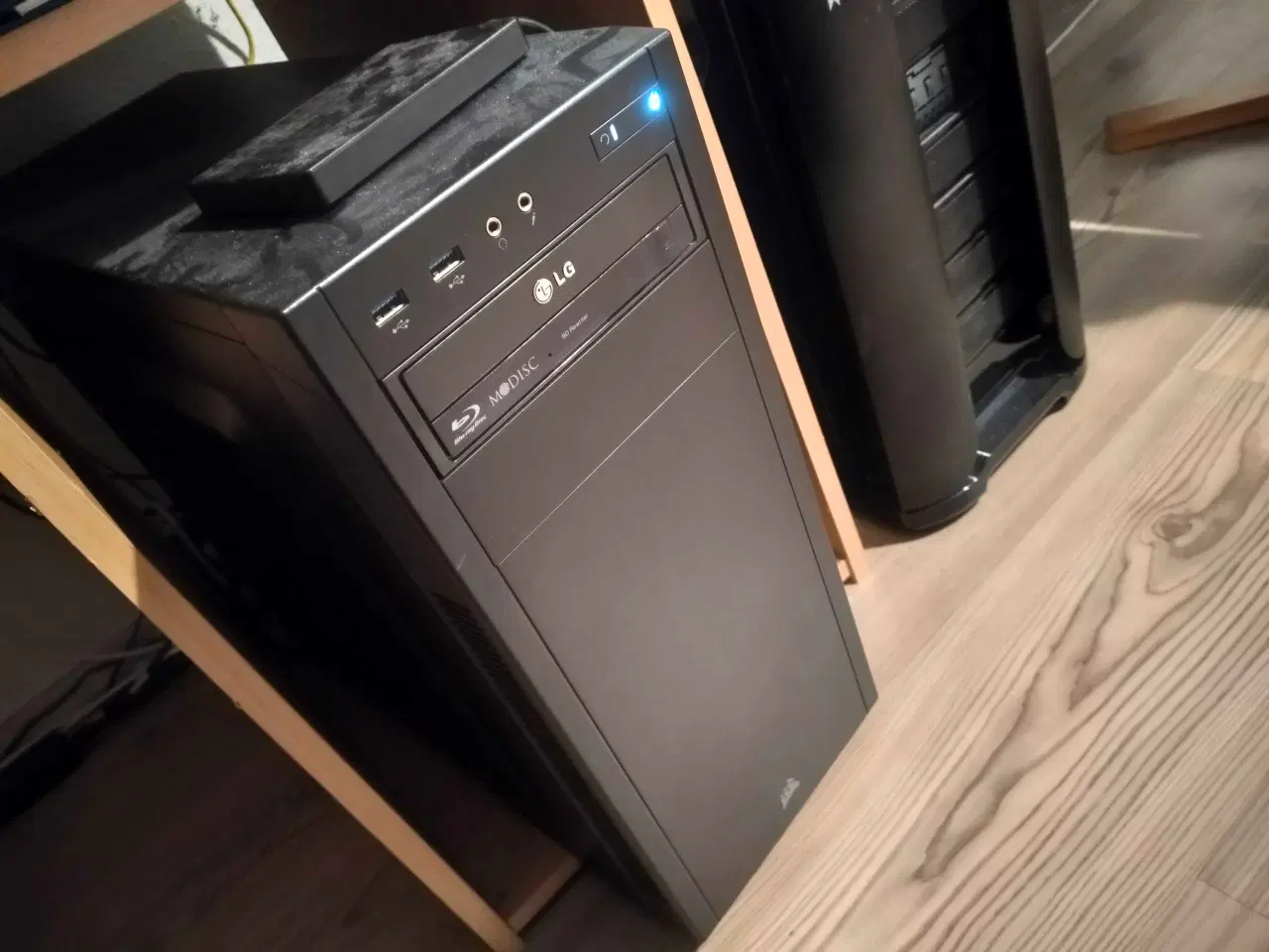 Billede 1 - Stationære computer 