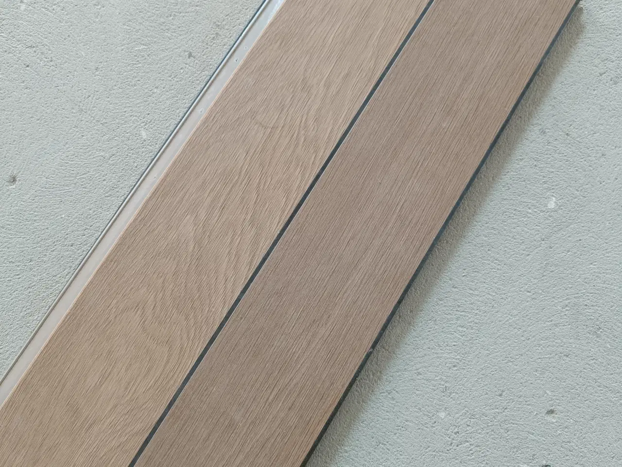 Billede 4 - Berry Alloc Skibs-laminatgulv ca. 80 kvm