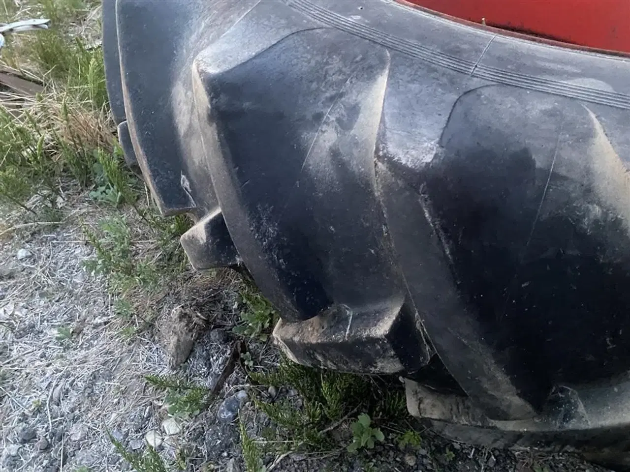 Billede 4 - Good Year 16,9 R 34 prisen er for 2 stk.