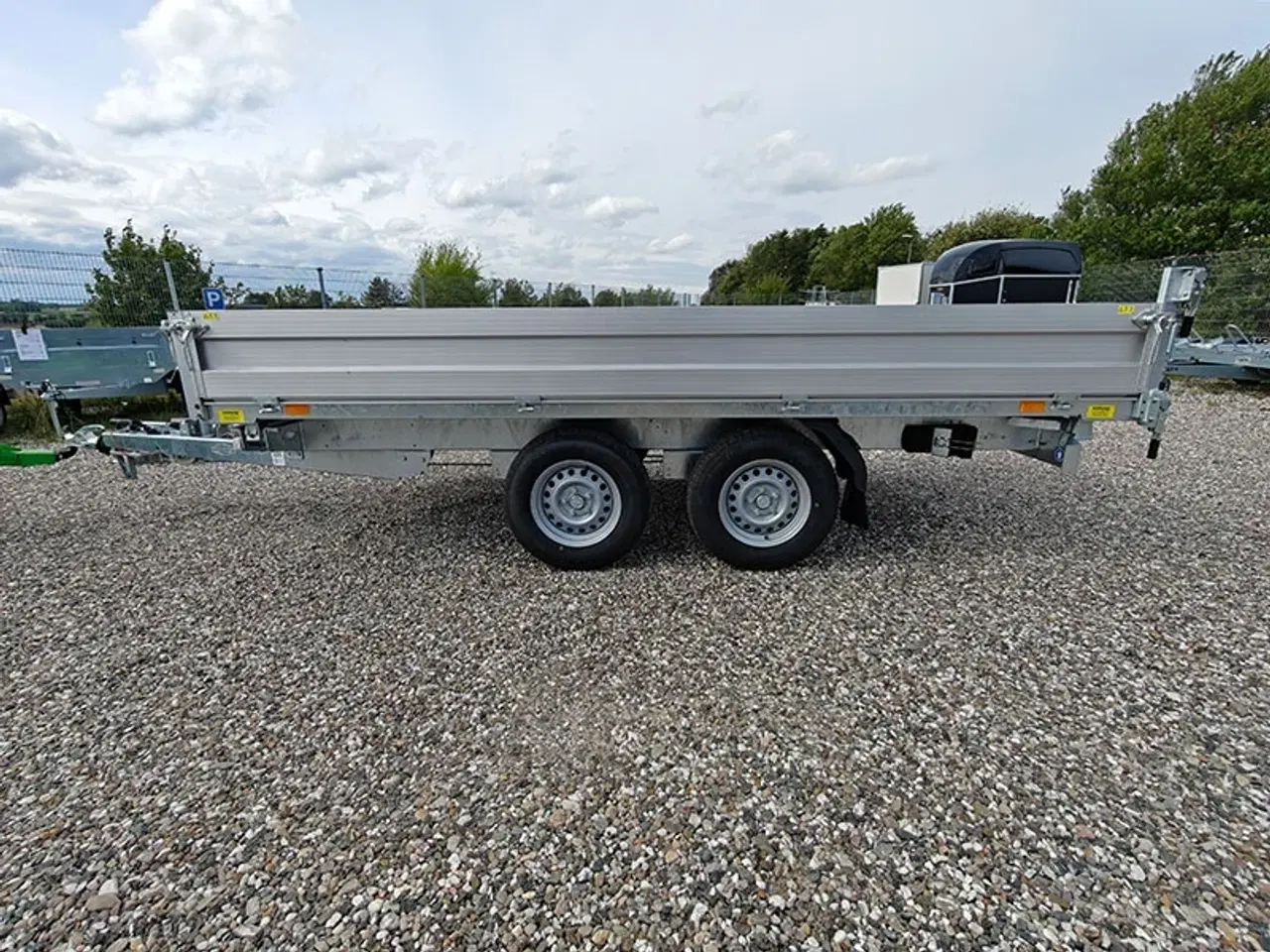 Billede 4 - Böckmann tiptrailer 3718 3-vejs tip/tophængt bagklap
