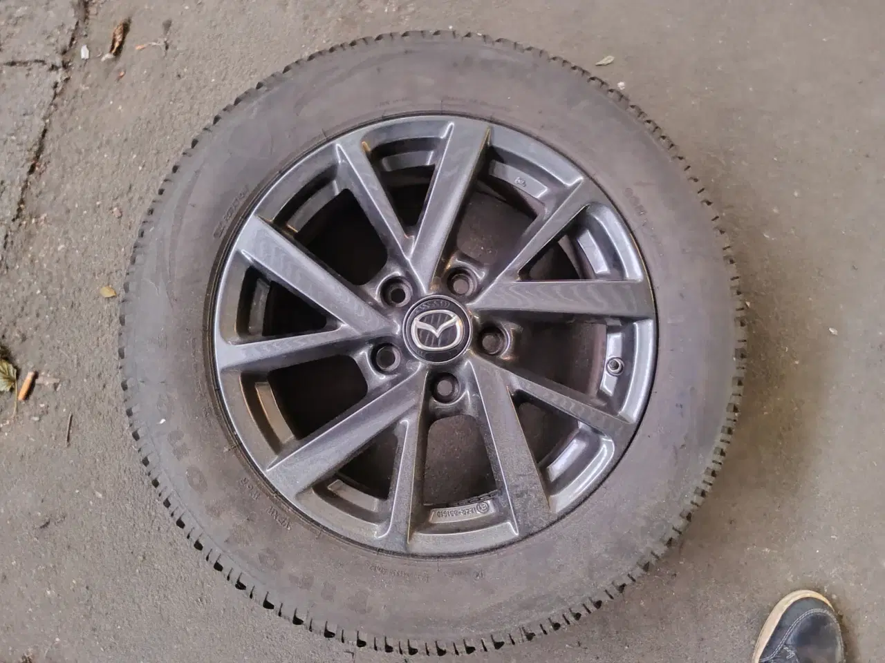 Billede 2 - Vinterdæk 205 60 r16 Mazda 3