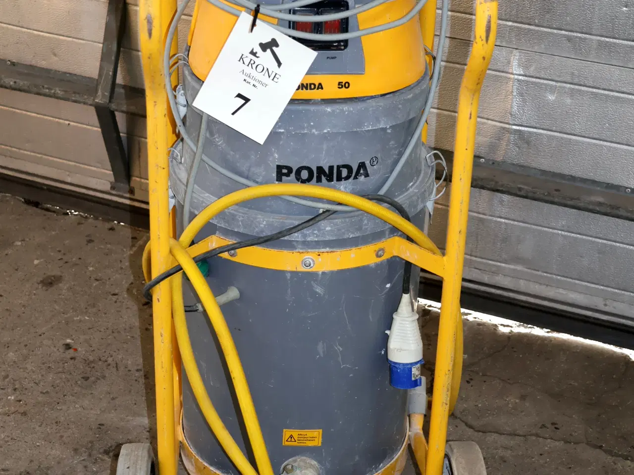 Billede 2 - Ronda 350 vandstøvsuger m/indbygget pumpe