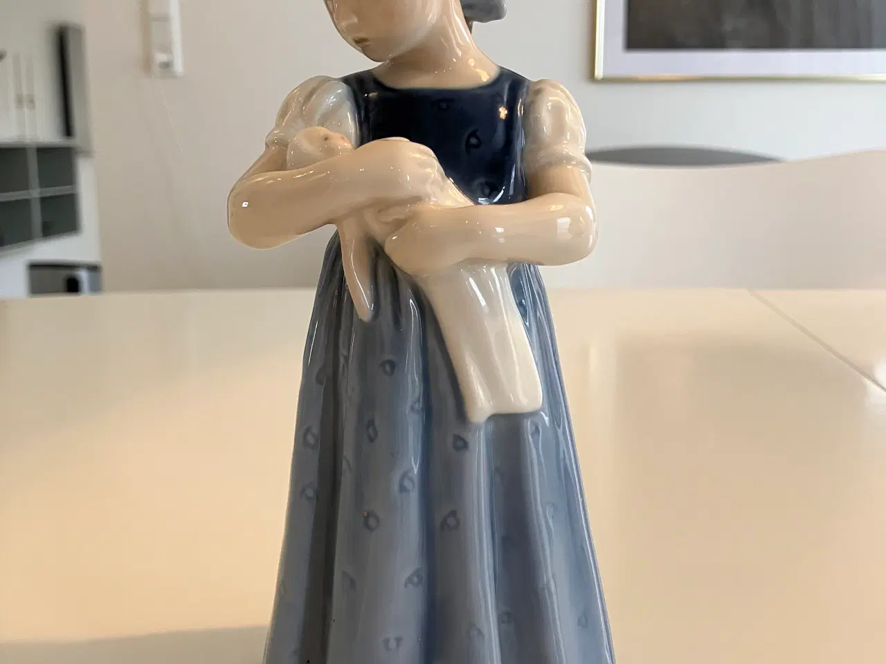 Billede 2 - Royal copenhagen figur 561