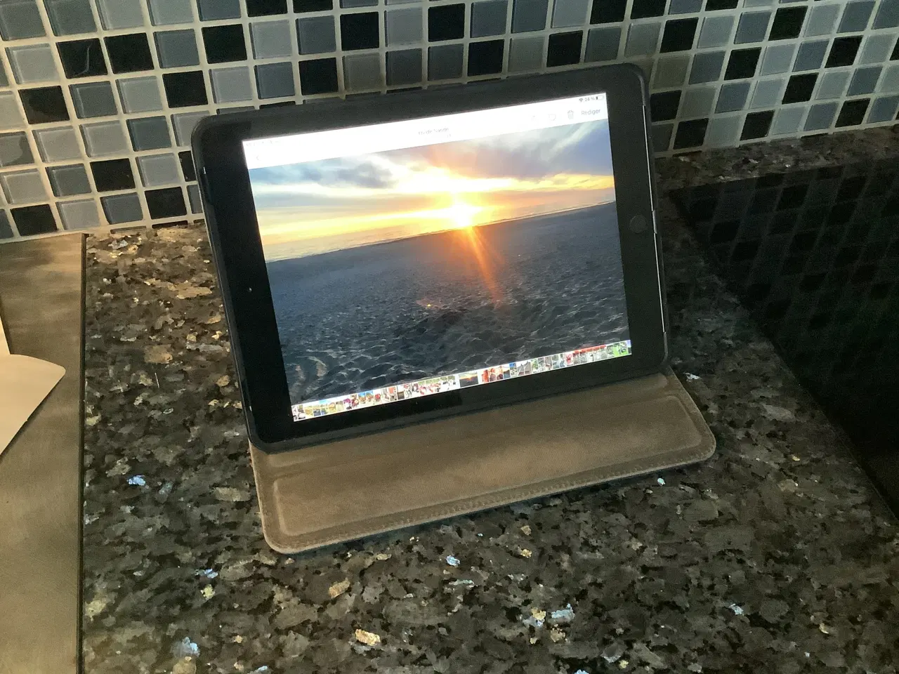 Billede 5 - Ipad 32 GB. 6. Generationer