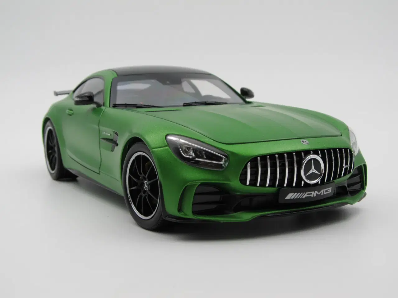 Billede 6 - 2019 Mercedes AMG GT-R Coupé - 1:18