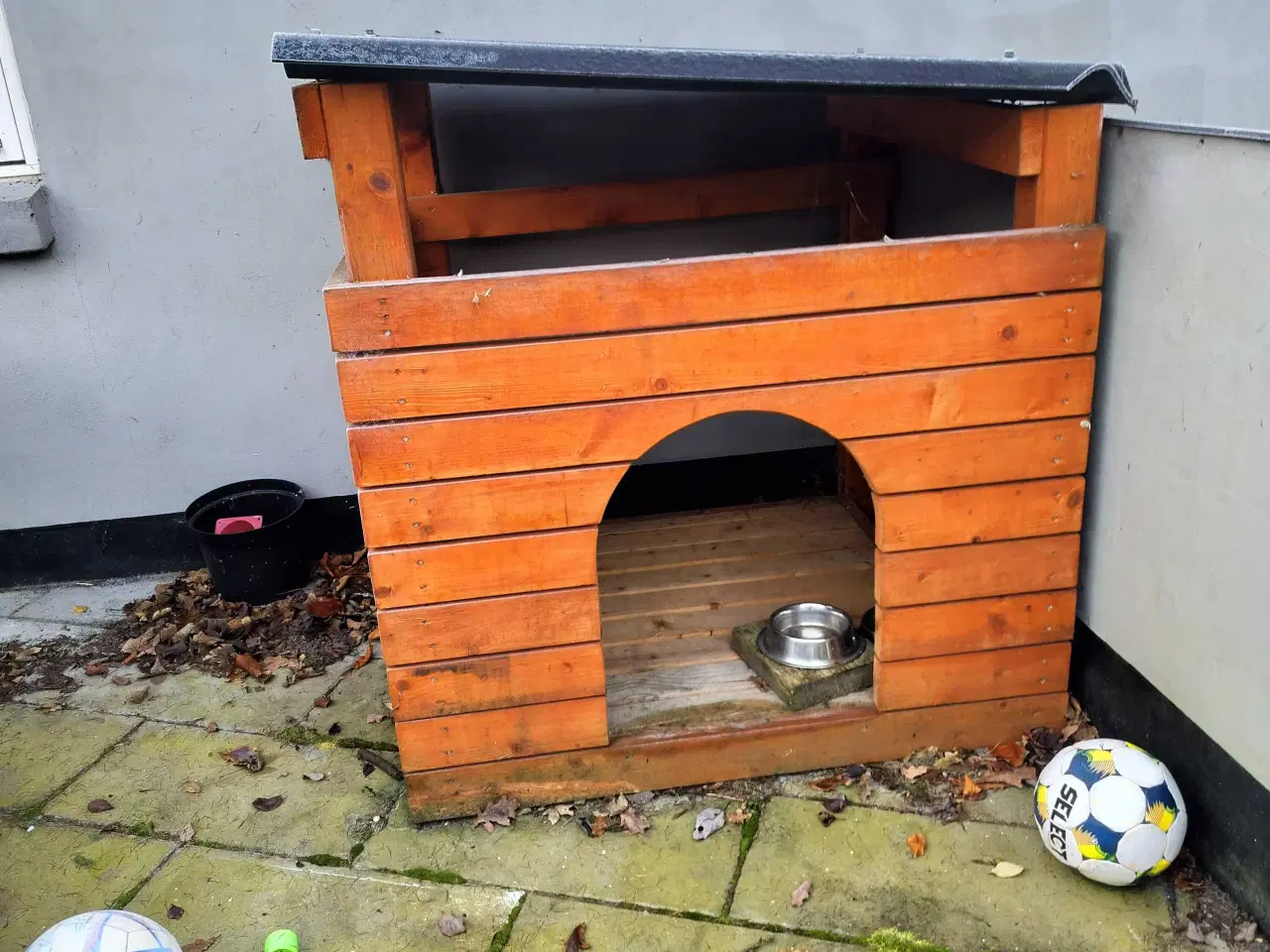 Billede 2 - Hundehus stor