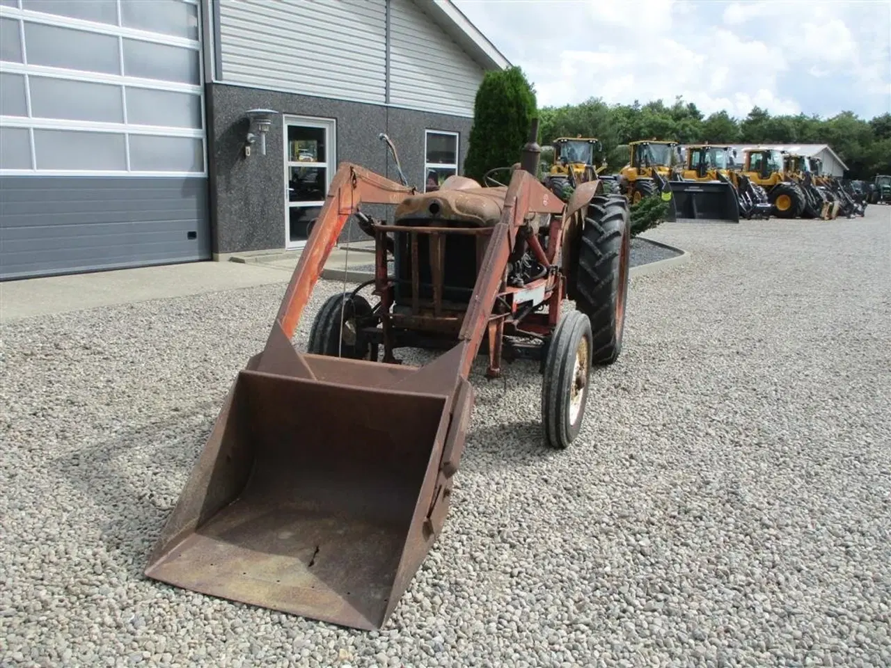 Billede 3 - Fordson Frontlæsser med skovl og beslag fra Ford Major. Kan nemt tilpasse andre traktorer.
