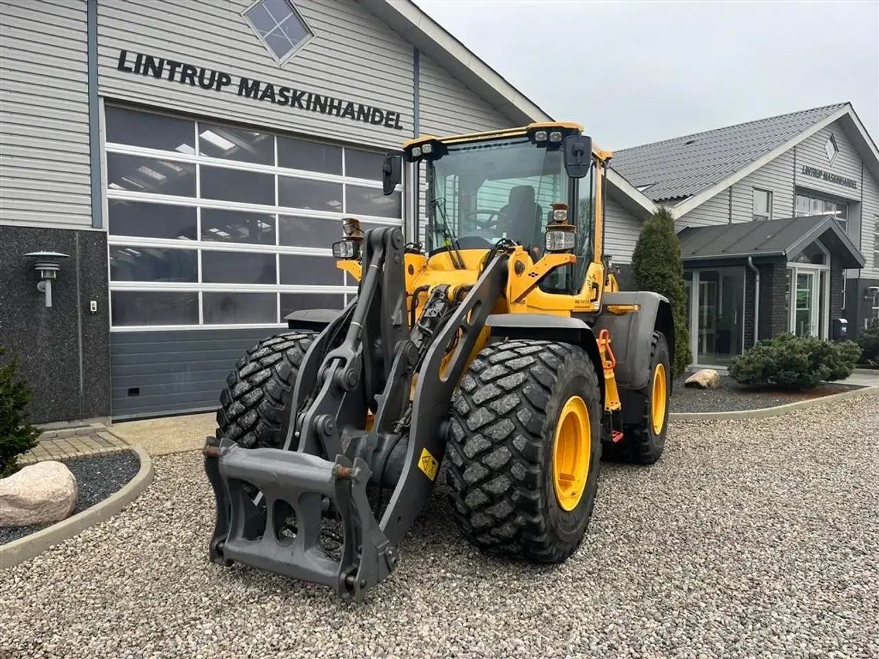 Billede 14 - Volvo L90H  Dansk-maskine, med alt udstyr på. CDC, BSS, Lock-UP, 650mm hjul & centralsmørring