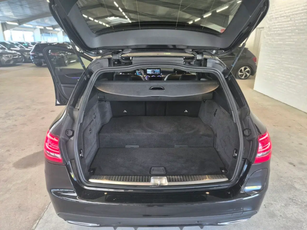 Billede 24 - Mercedes-Benz C300 de T 2,0 CDI  Plugin-hybrid AMG Line 9G-Tronic 306HK Stc Aut.