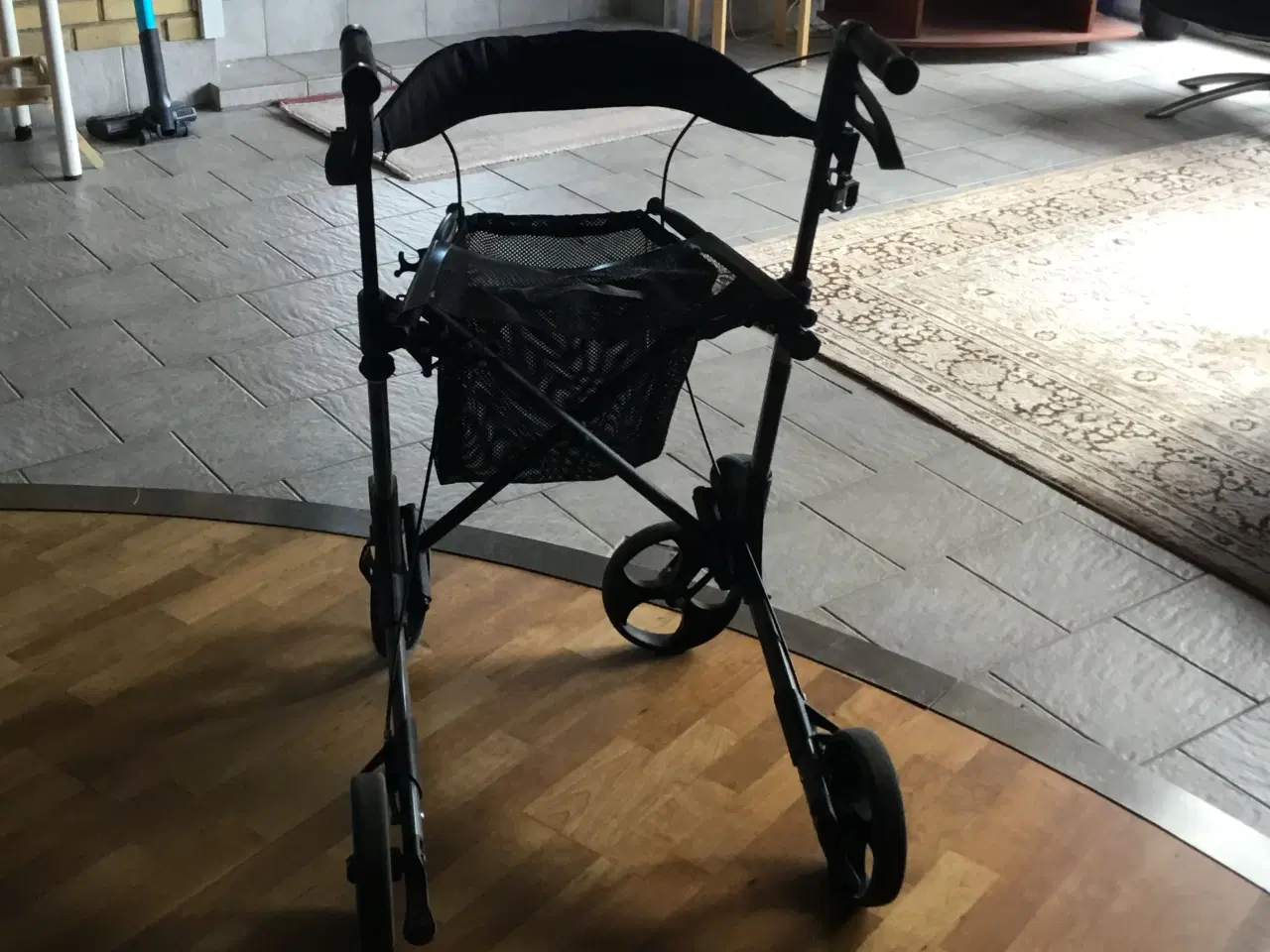 Billede 4 - GODT BRUGT ROLLATOR