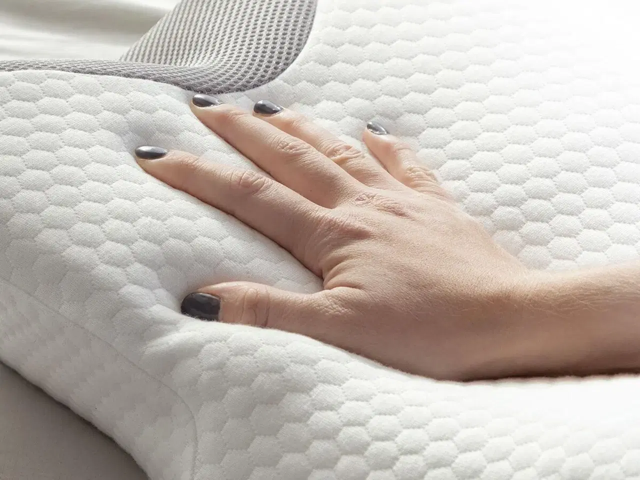 Billede 8 - Nakkepude med memory foam - Conforti (hvid/grå)