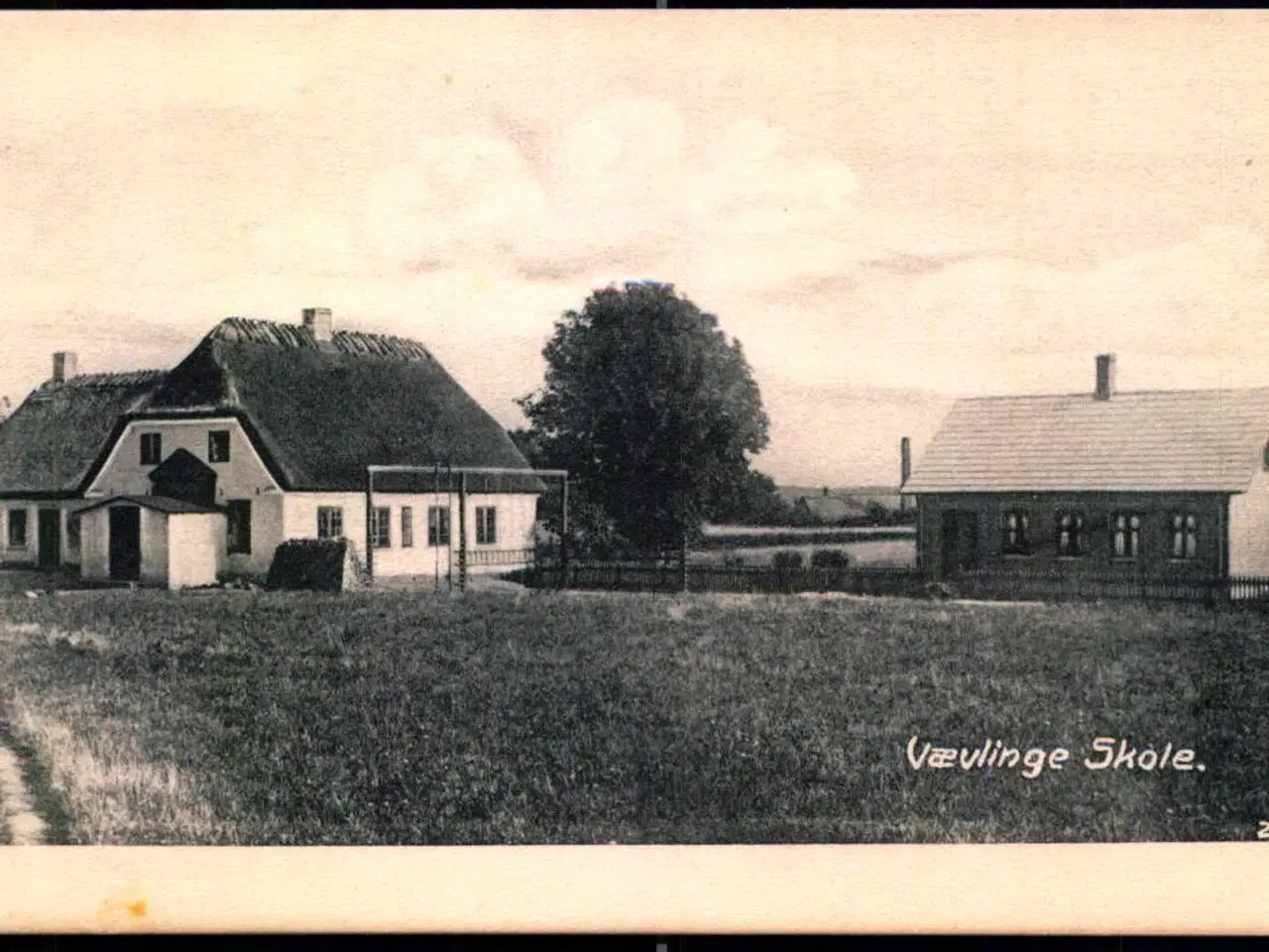 Billede 1 - Vævlinge Skole - 2541 - Brugt