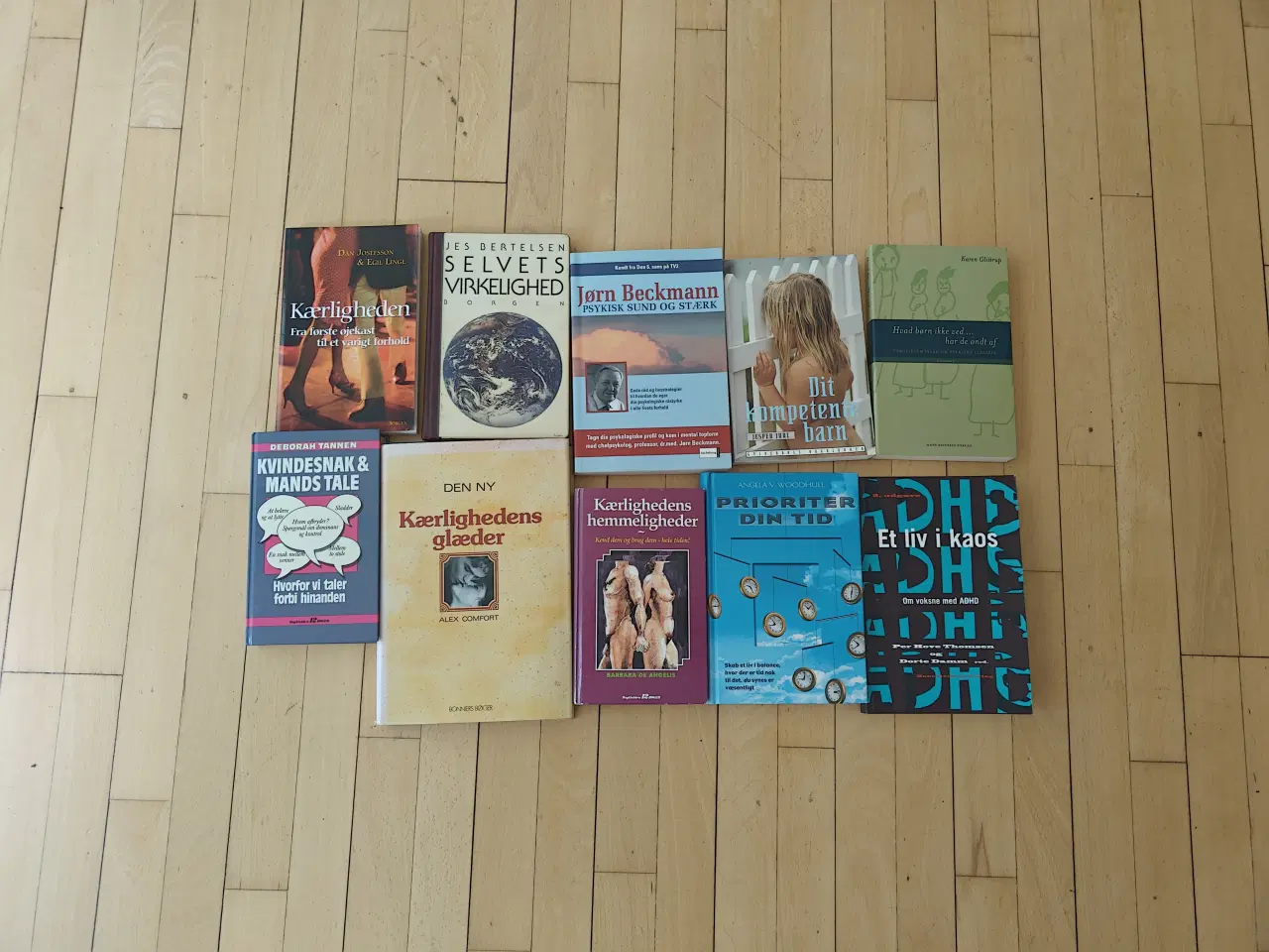 Billede 1 - Forskellige bøger faglitteratur og enkelte skønlit