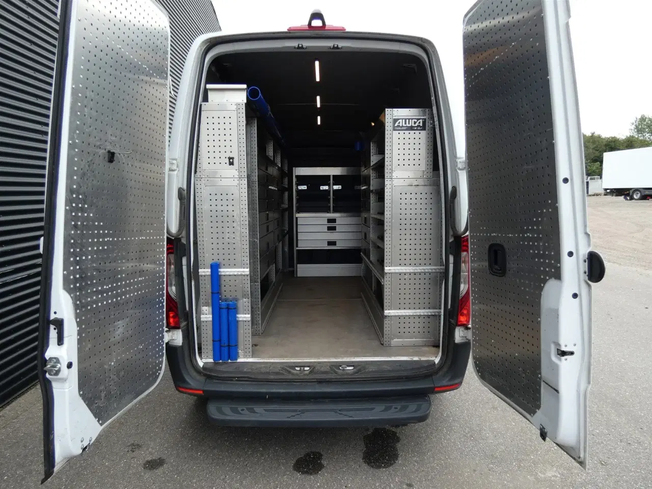Billede 1 - Mercedes-Benz Sprinter 315 2,0 CDI A2 H2 Værkstedsbil 9G-Tronic 150HK Van Aut.