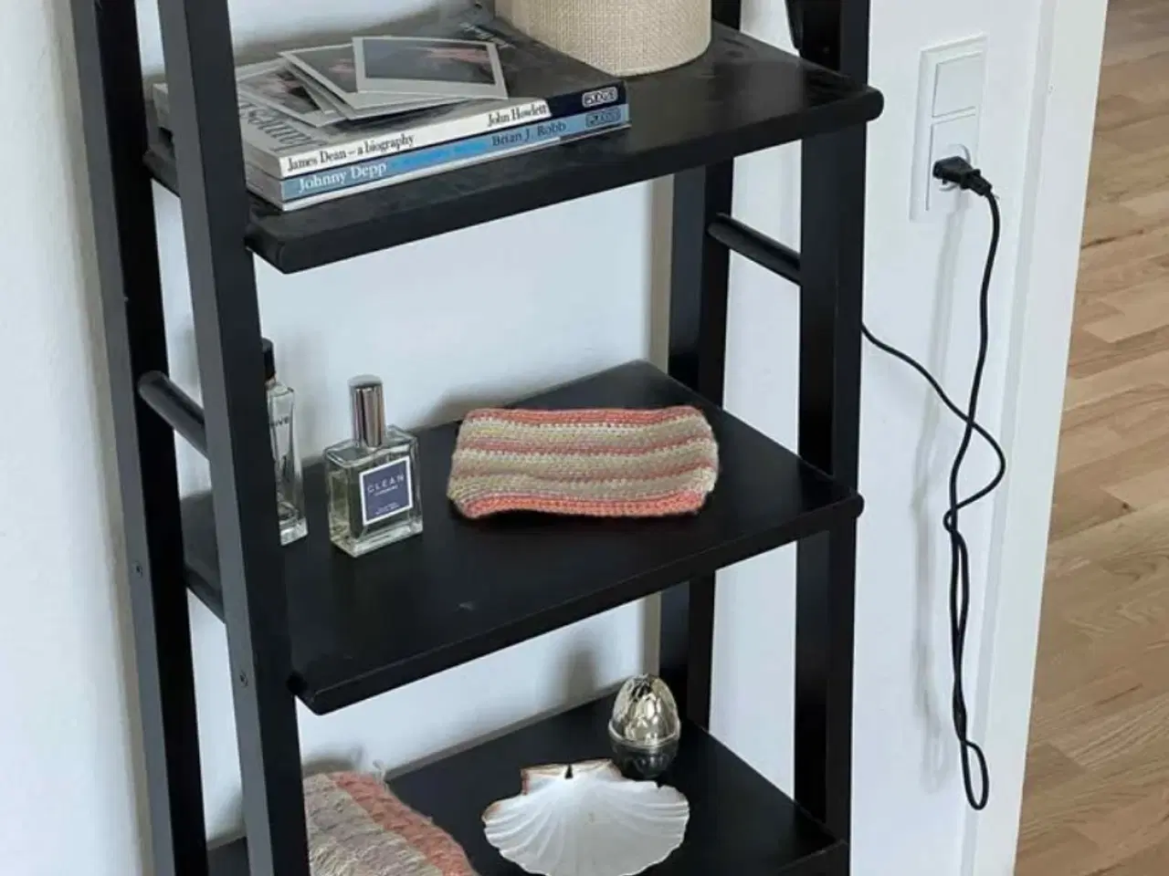 Billede 2 - Udgået IKEA reol - Sort