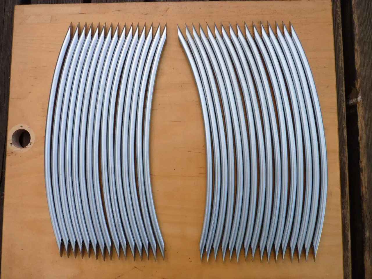 Billede 1 - Bueformede metalhåndtag (mat metal).