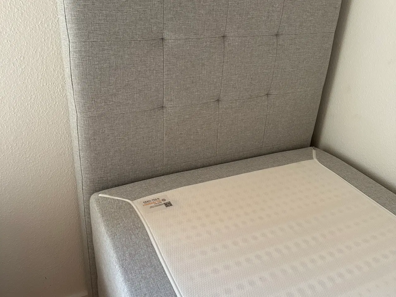 Billede 3 - Elevationsseng fra Jysk, Dunlopillo