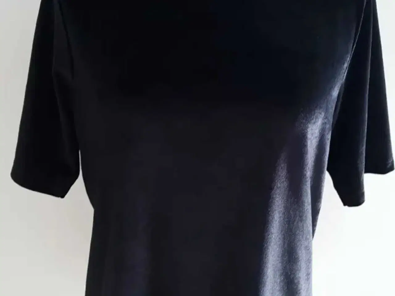 Billede 1 - Jaqueline de Yong bluse str. S