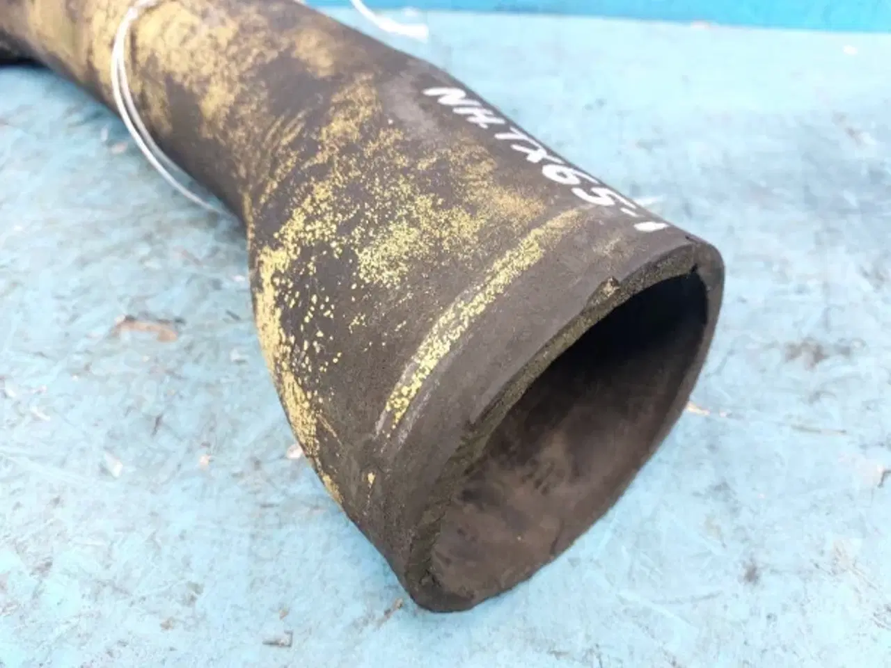 Billede 3 - New Holland TX65 Luftfilter Rør 89833693