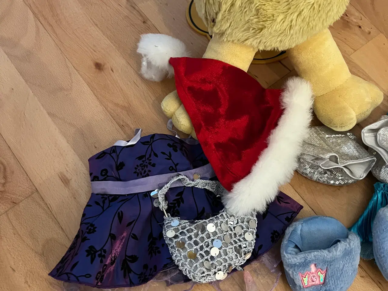 Billede 2 - Build a bear bamse m tøj & accessories 