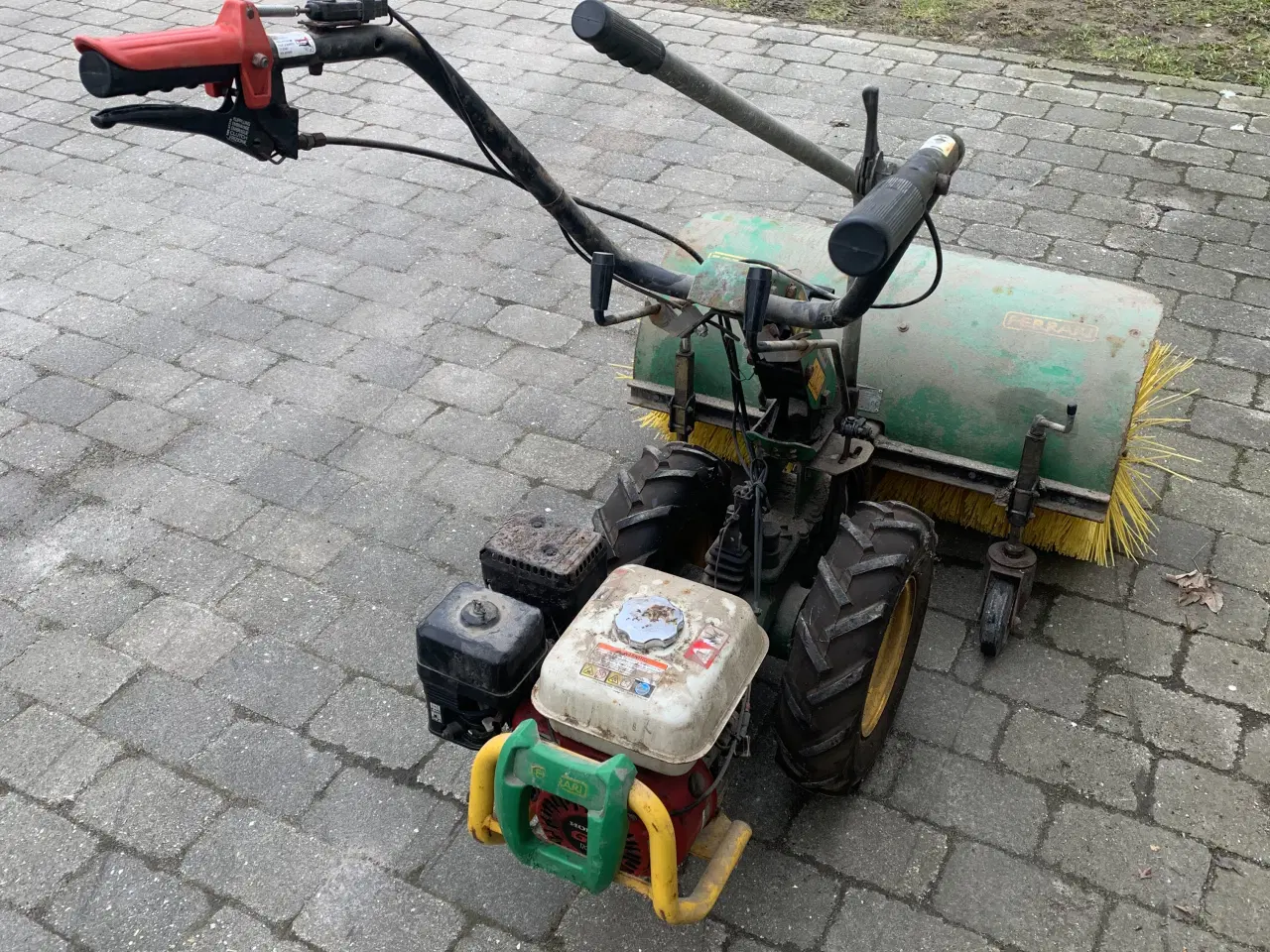 Billede 2 - Fejemaskine proff model