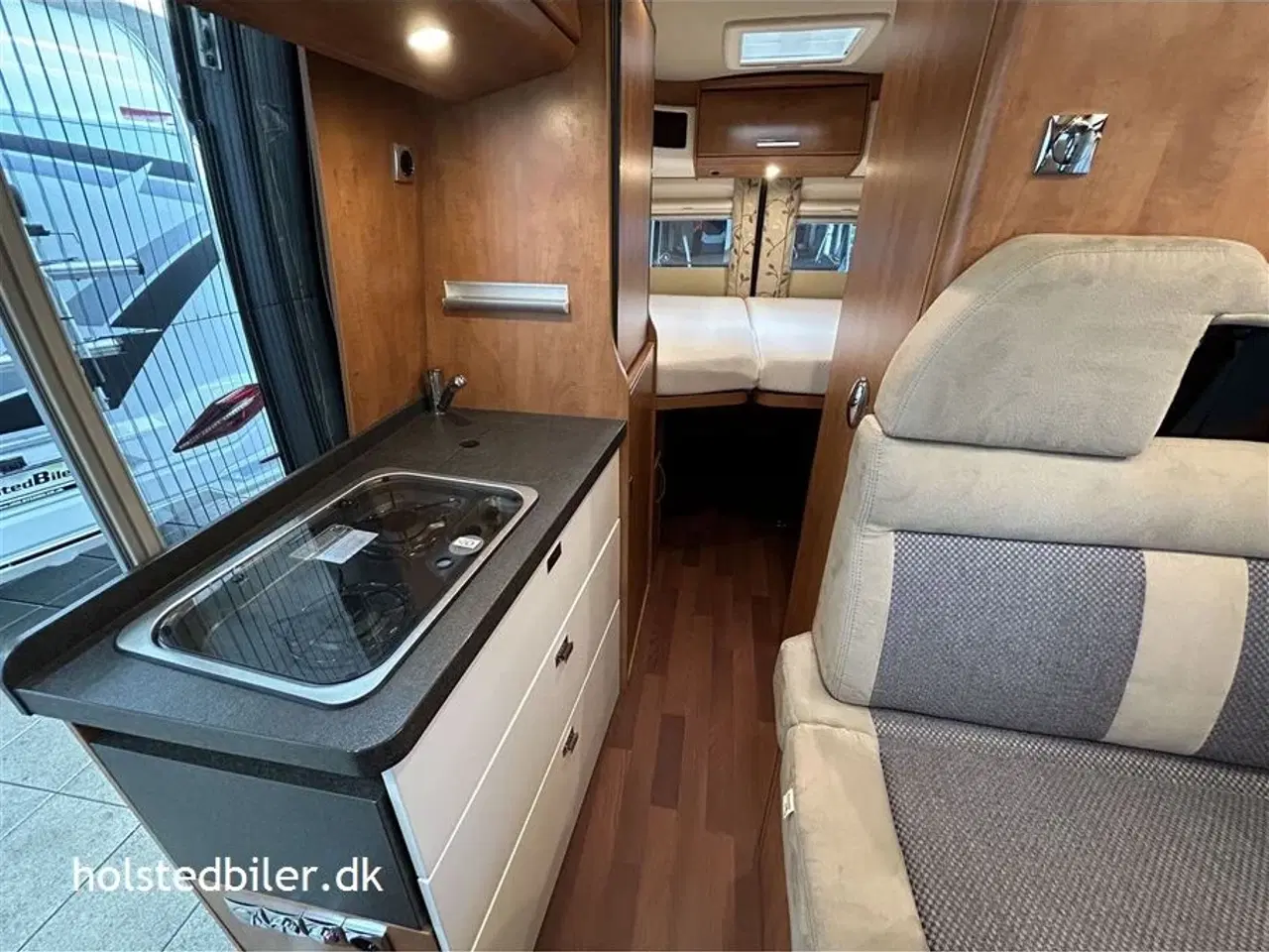 Billede 17 - 2019 - Carthago malibu 600 DB   Automatgear, km 31000, dieselfyr med indb. el-patron m.m.