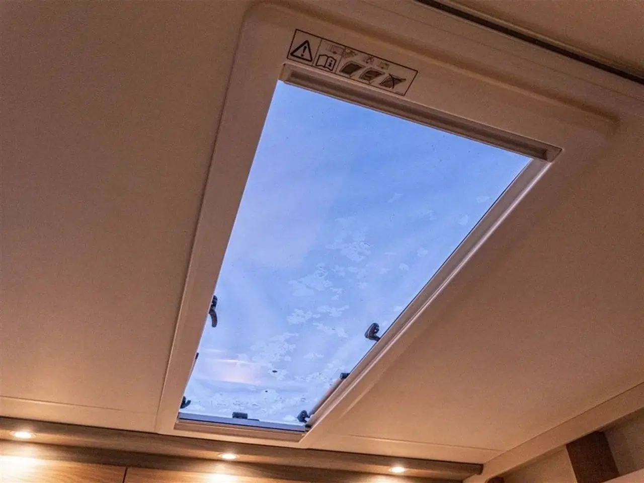 Billede 23 - 2017 - Knaus Sky TI 650 MEG Platinum Selection Automatgear og langsgående senge