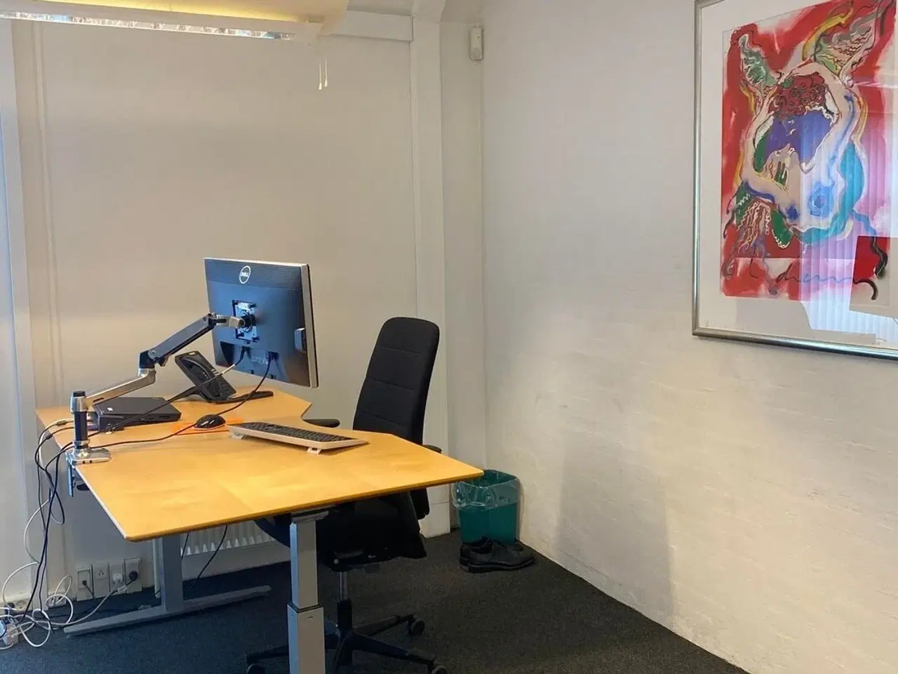 Billede 3 - Lyst lokale med mange faciliteter