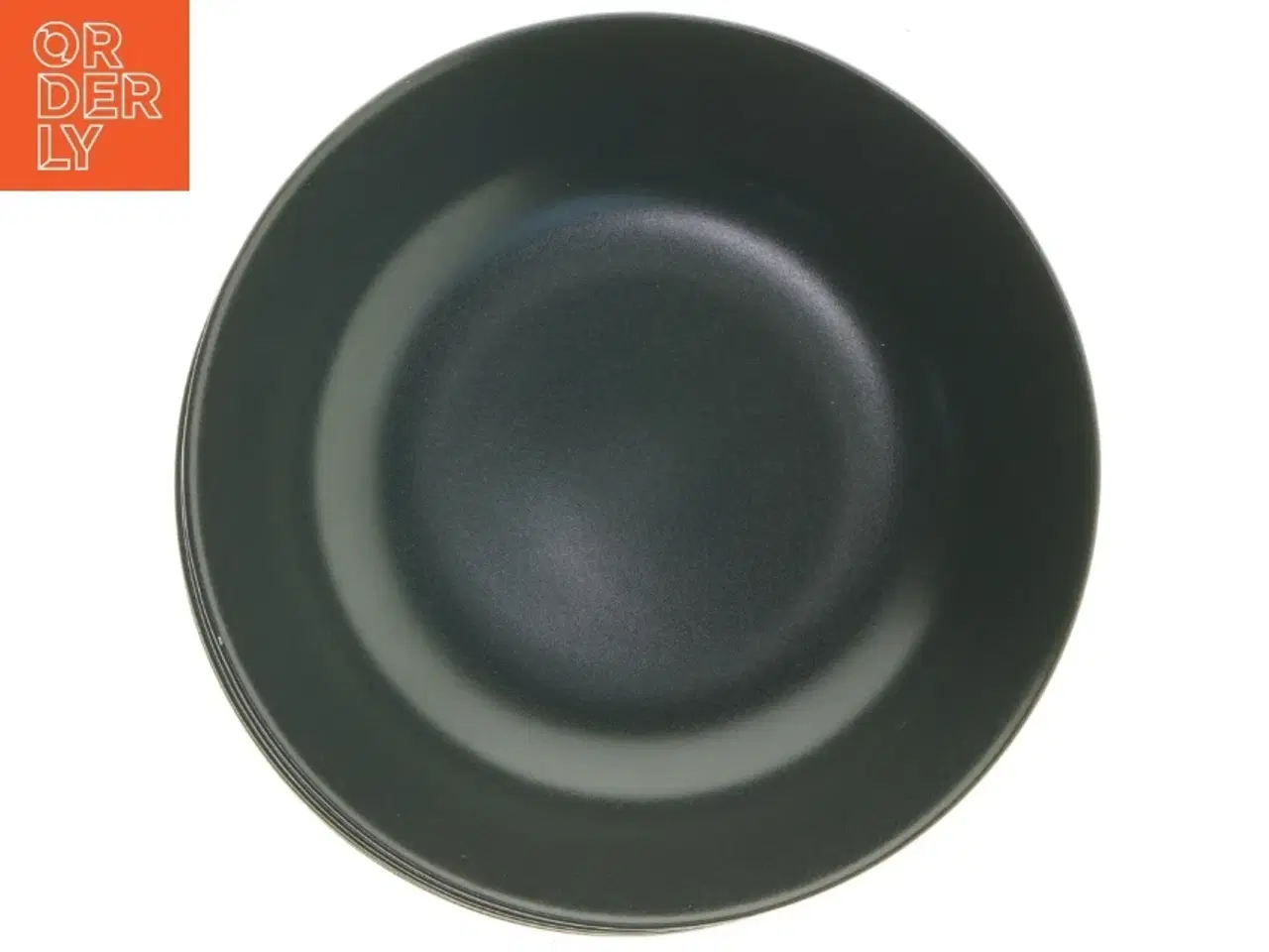 Billede 4 - Sæt af sorte dybe tallerkener fra IKEA (str. Ø 22x5 cm)