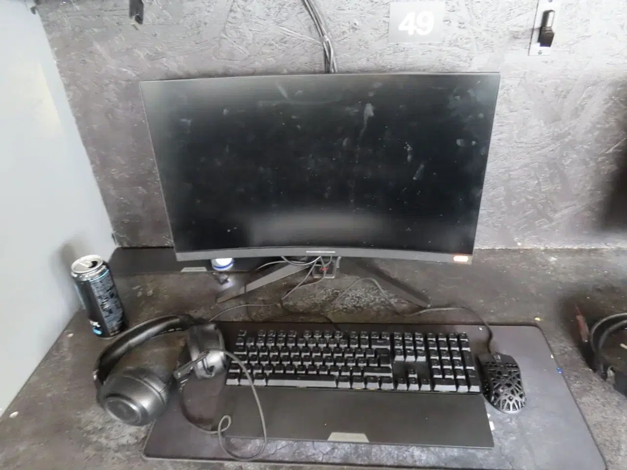 Billede 1 - 27" curved gaming monitor, ASROCK PHANTOM GAMING pg27f15rs1a