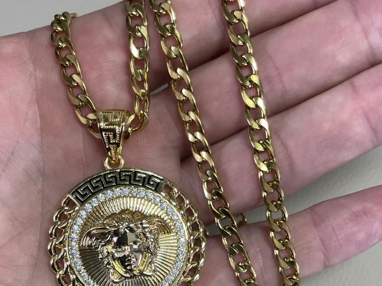 Billede 1 - Goldfilled panserkæde med Versace vedhæng 