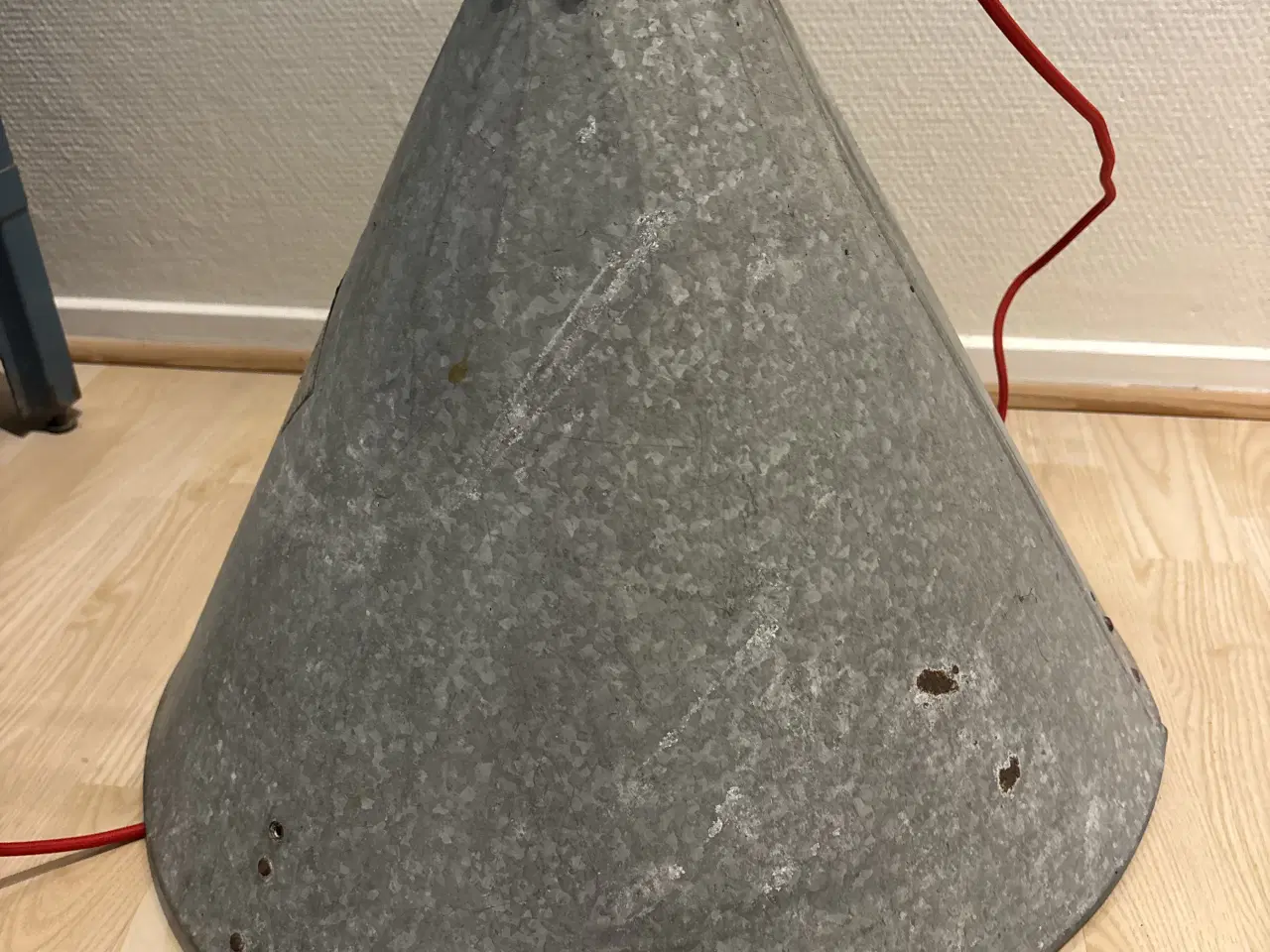 Billede 1 - Gammel varmelampe sælges 