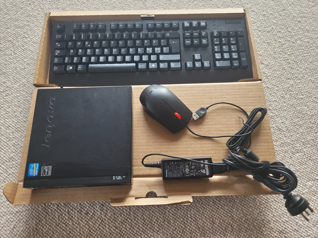 Billede 1 - Lenovo M93p 10AA - Småt er godt - og hurtigt ...