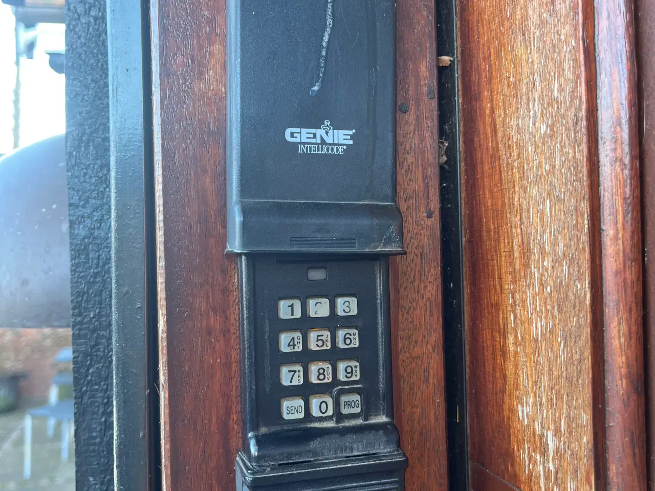 Billede 3 - Garageport, automatisk - afmonteres af køber