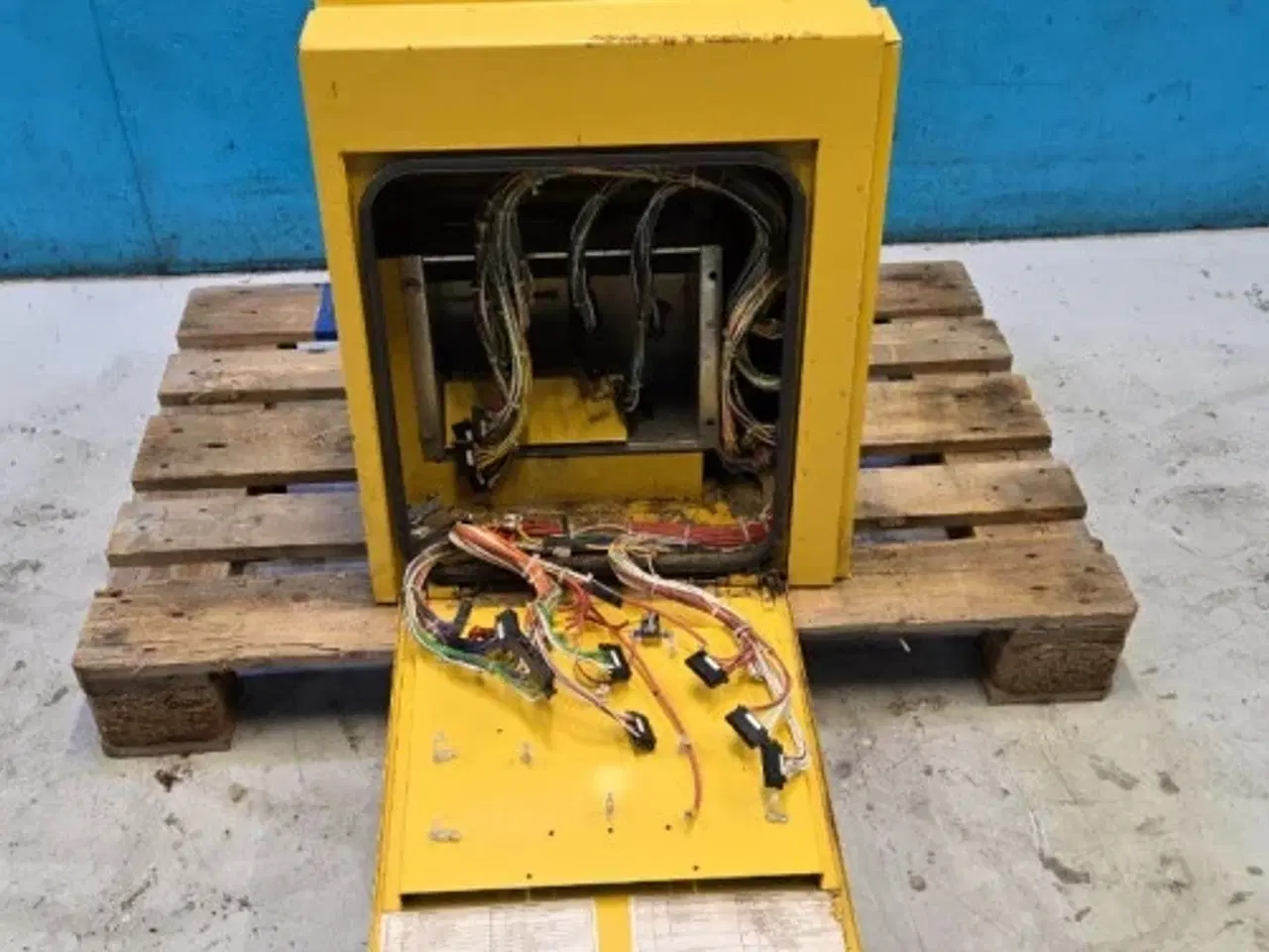 Billede 22 - New Holland TX68 Kassepanel 84001523